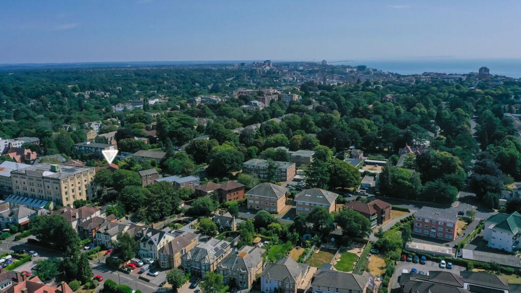 Apartment in Bournemouth, Westbourne - View 5