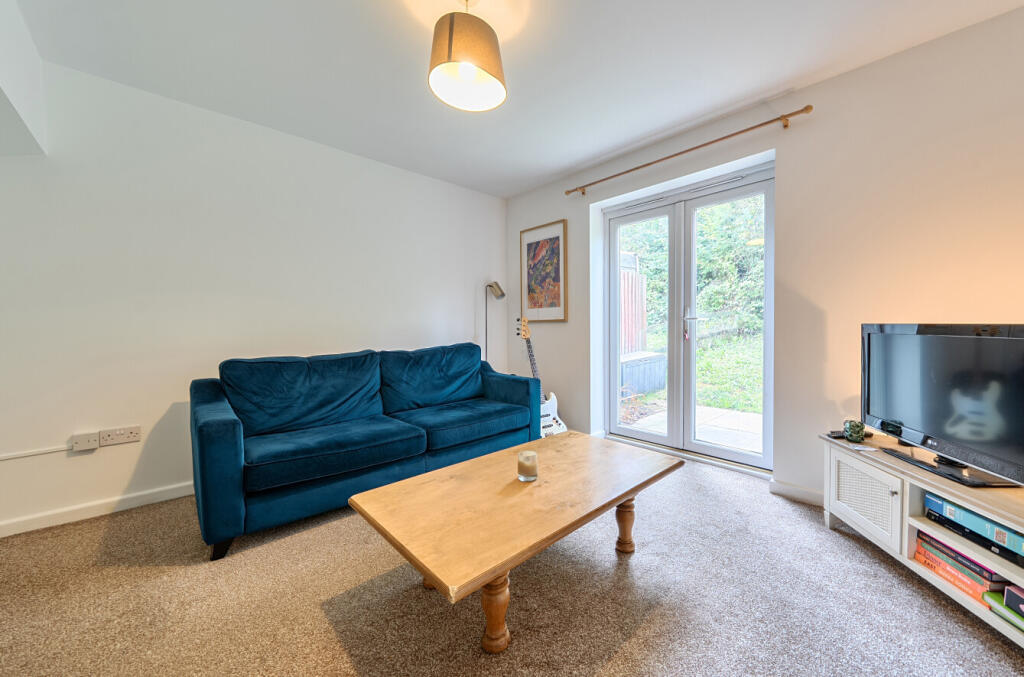 House in Leeds, West Yorkshire - View 4