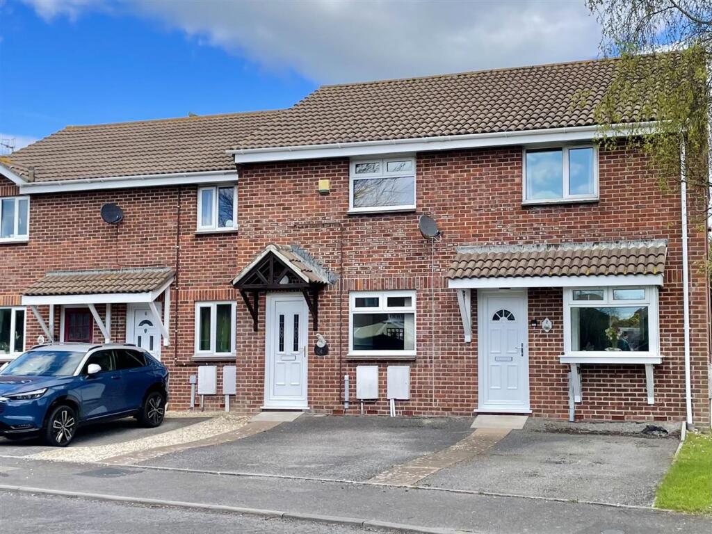 2-bed terraced on Larkspur Close, Weymouth, DT4, £245,000