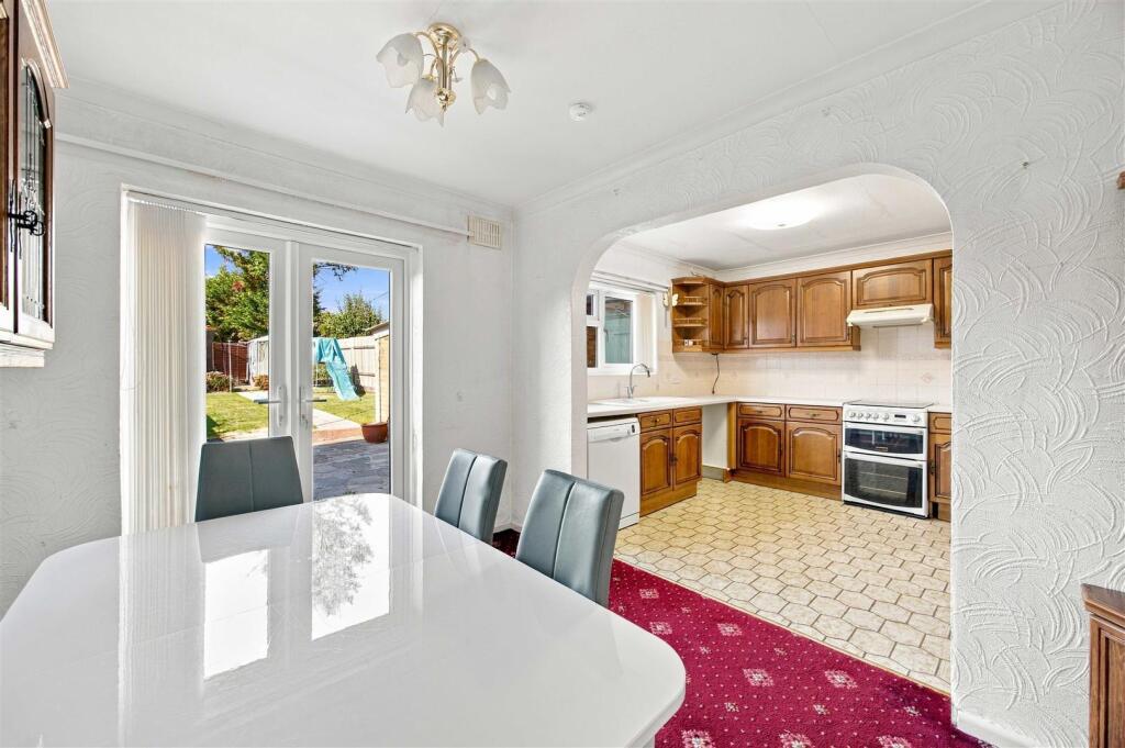 House in London, Cowley - View 3