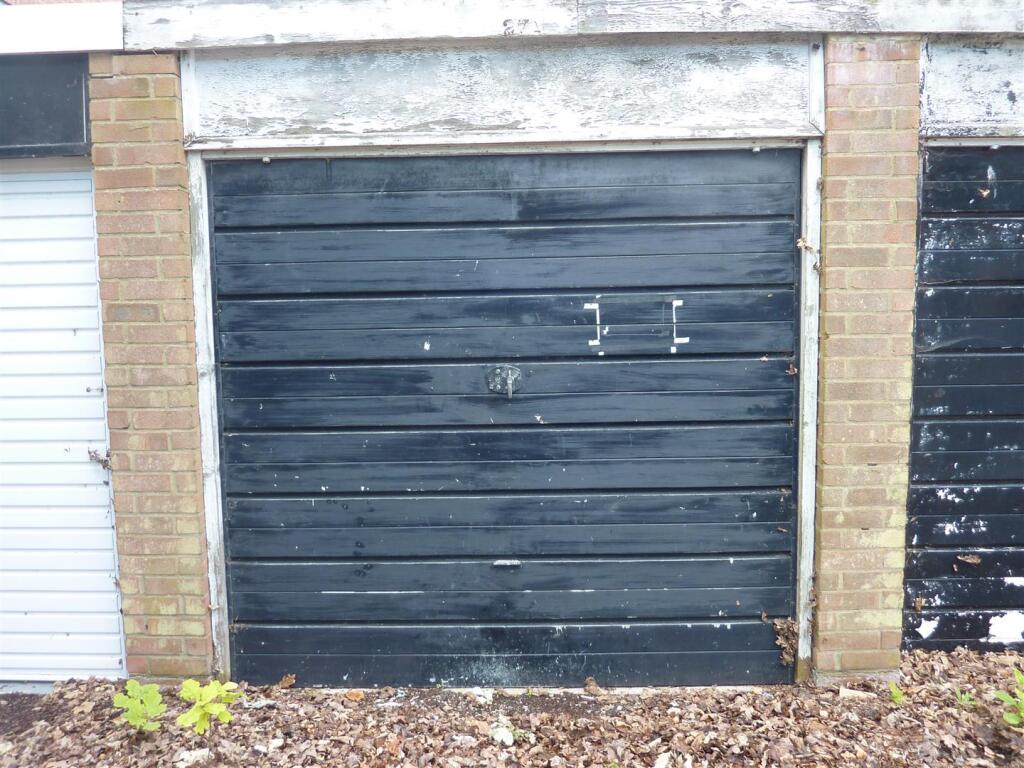 Main image of property: Colleton Drive, Twyford, Reading