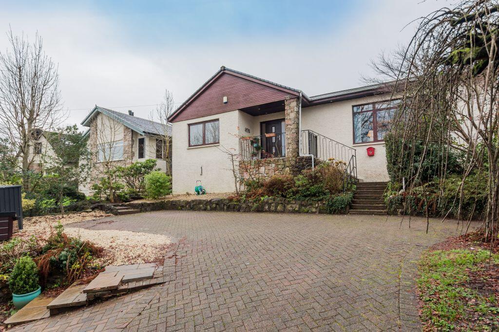 Main image of property: Thornbrae, 5 George Street, Howwood, PA9 1AR