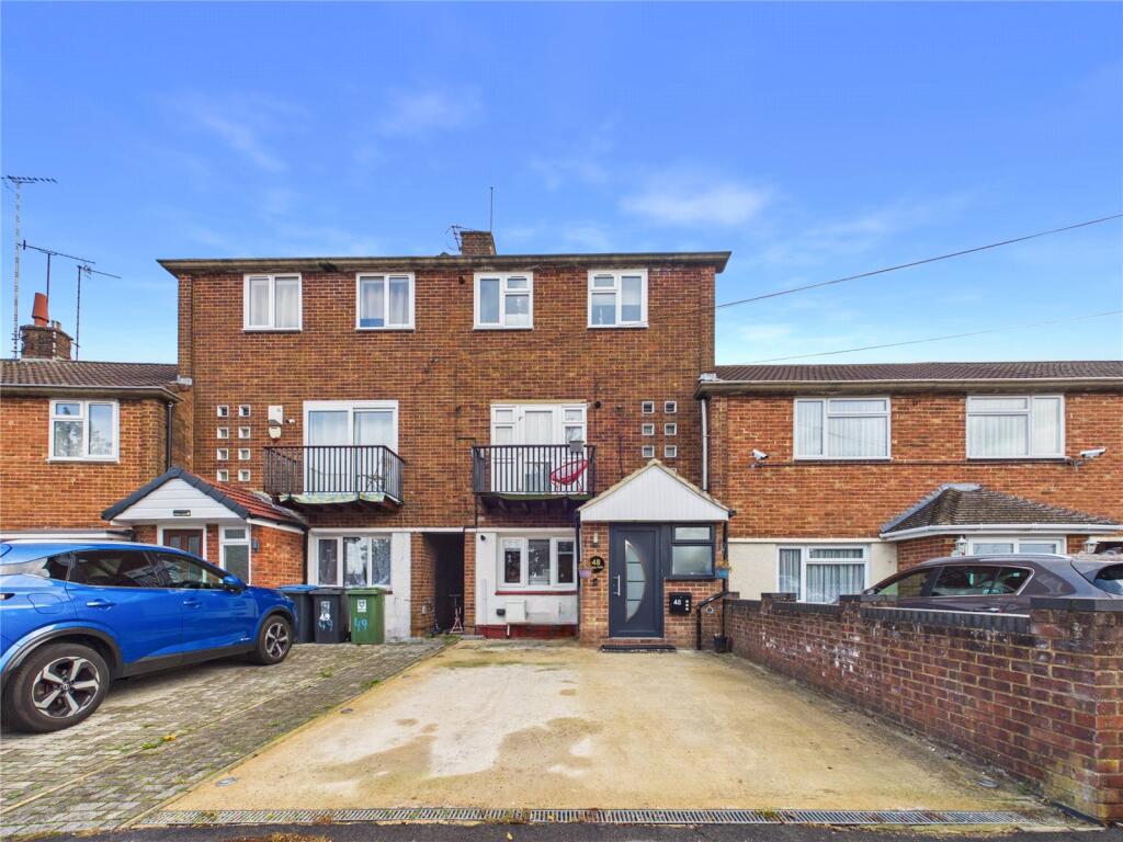 4-bed terraced on Long John, Bennetts End, Hemel Hempstead, Hertfordshire, HP3, £500,000