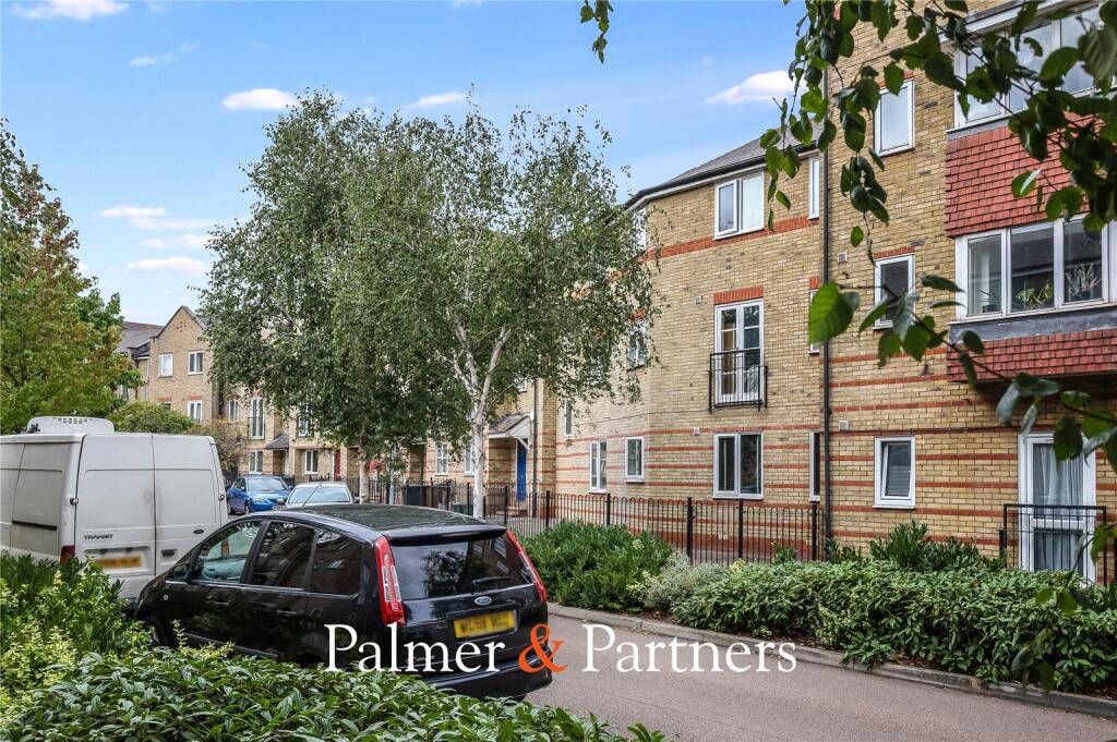 Apartment in Chelmsford - View 4