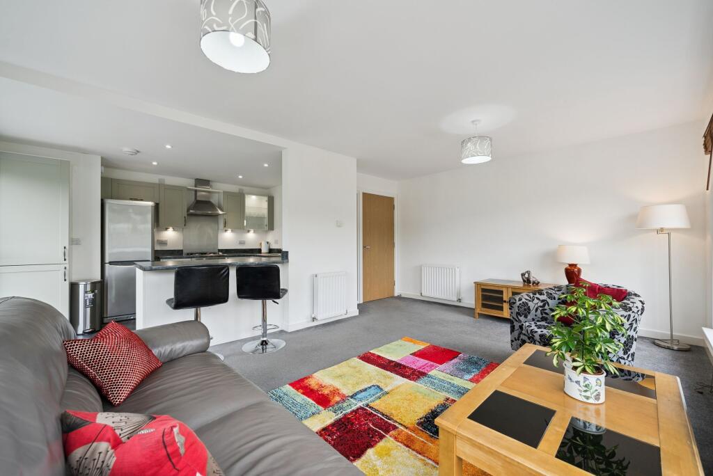 Apartment in Stirling, Lower Town, Riverside - View 4