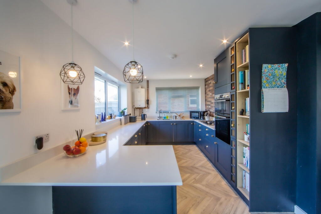 House in Worthing, West Worthing - View 3