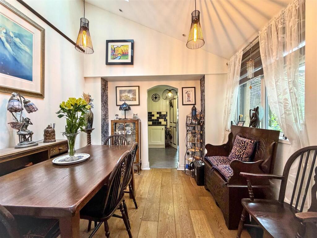 House in High Peak, Buxton - View 3