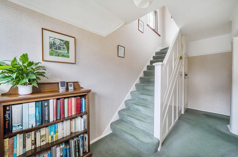 House in London, Purley - View 4