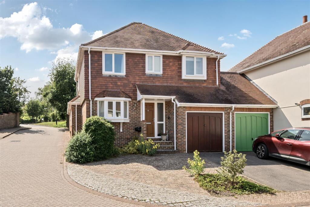 Main image of property: Gainsborough Mews, Titchfield