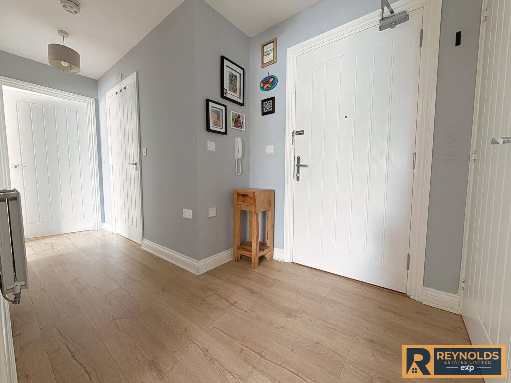 Apartment in Rochester - View 5