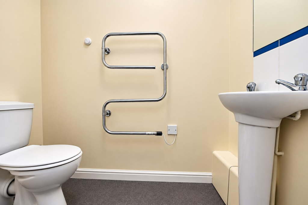 Apartment in Eastleigh, Newtown - More