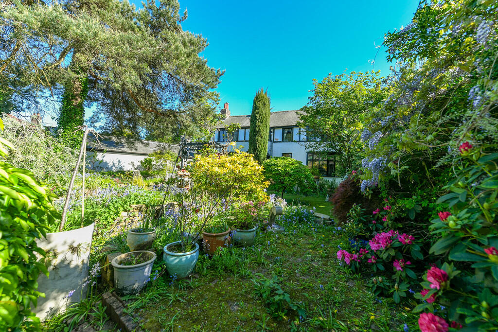 Woodlands Lane, Timperley photo 3