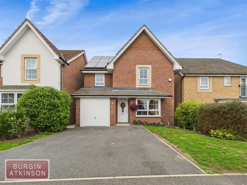 4-bed detached on Lords Court, Retford, £305,000