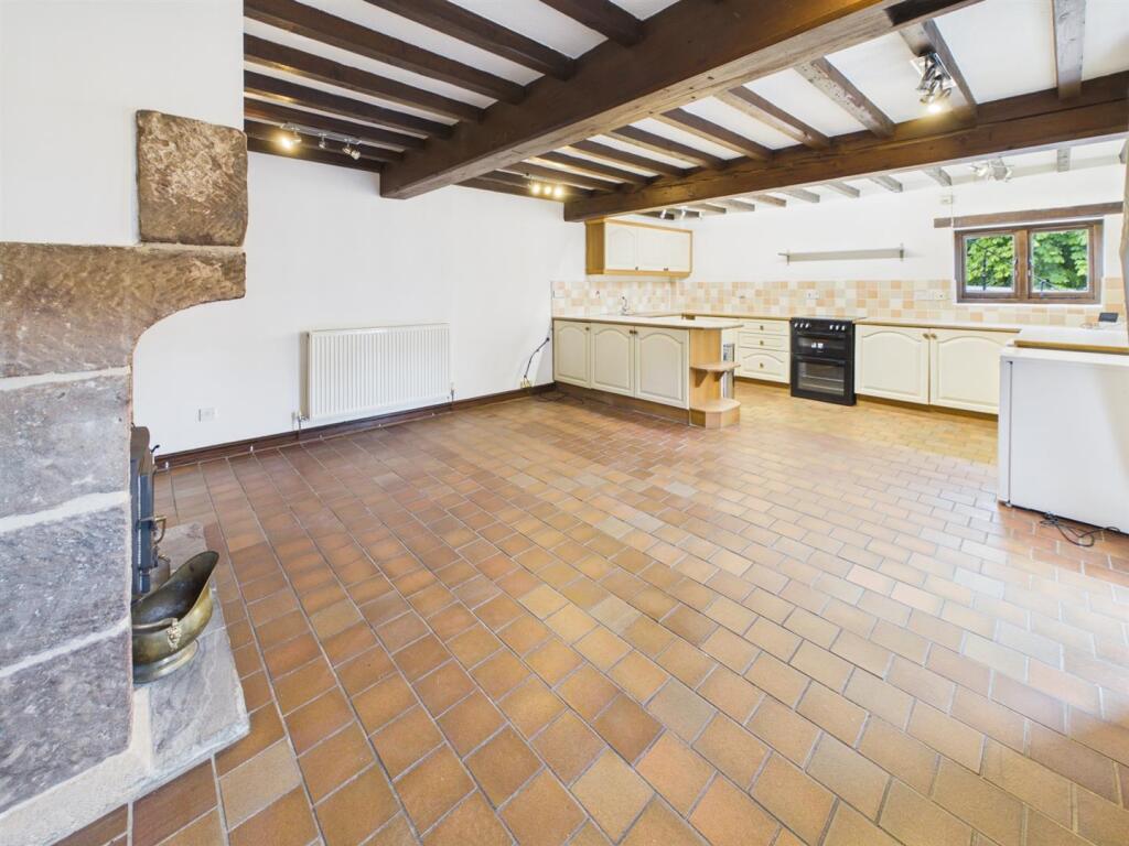 Iretons Farm, Hazelwood, Belper, Derbyshire - View 4
