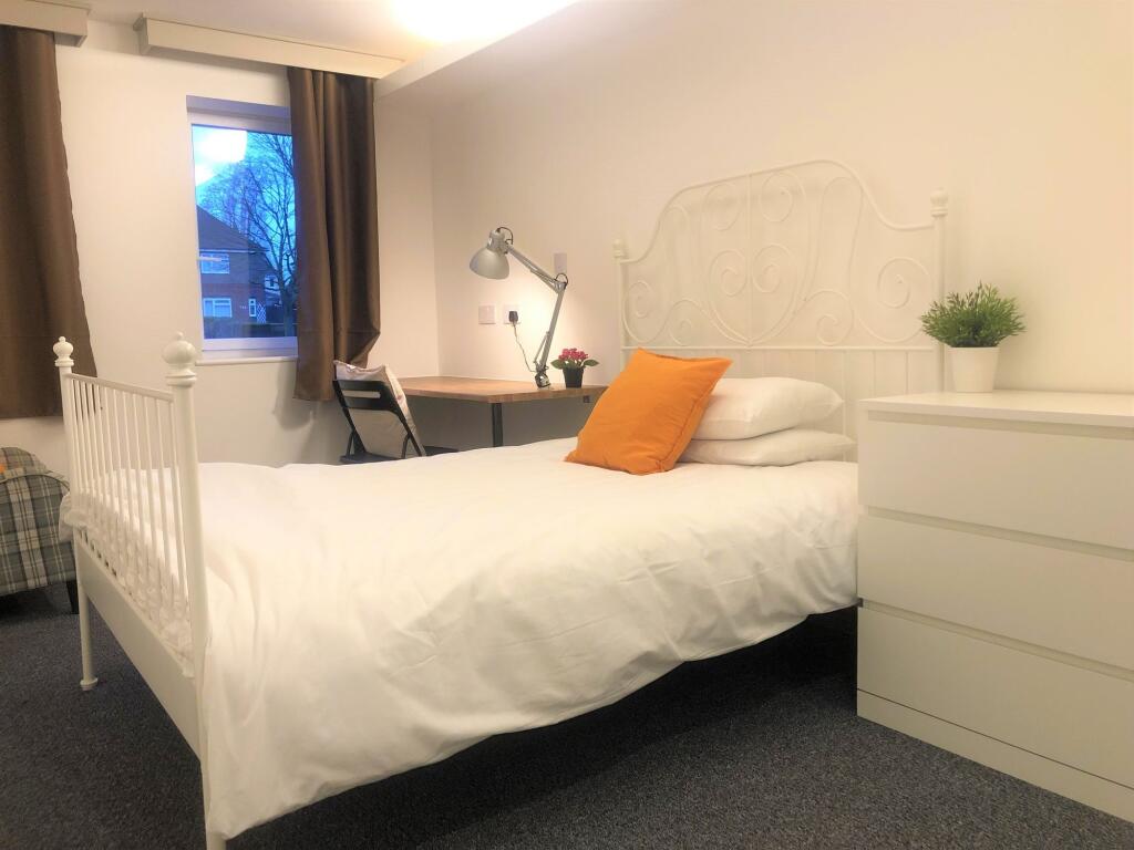 1 bedroom flat share for rent