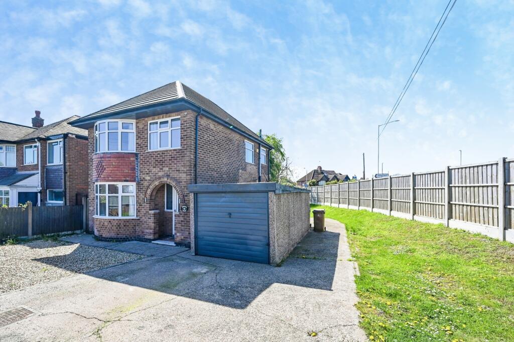 Main image of property: Hermitage Avenue, Mansfield, Nottinghamshire, NG18