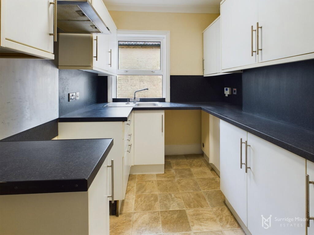 House in Westham - View 5