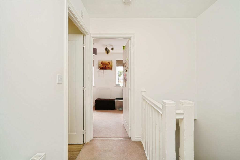 House in South Oxfordshire, Didcot - More