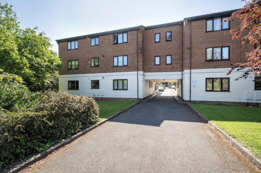 Main image of property: Leicester Road, Barnet, EN5