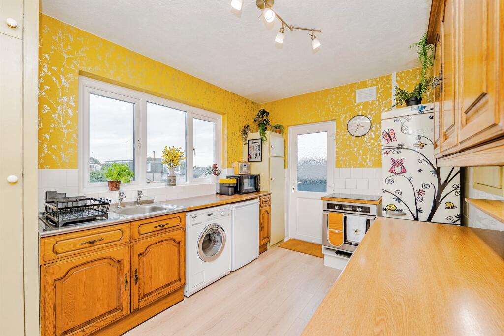 House in Laleston - View 5