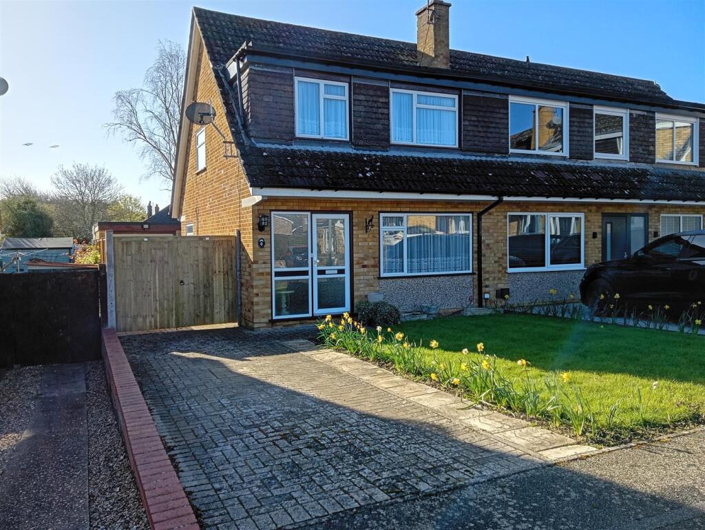 Main image of property: Carlton Close, Newport Pagnell
