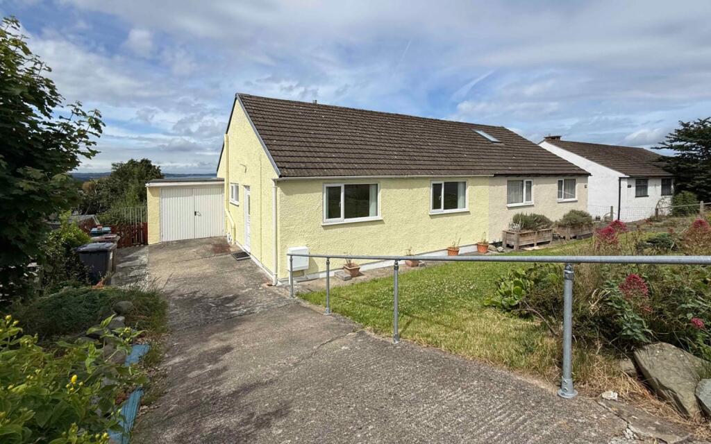 Main image of property: Gorwel, Llanfairfechan, Conwy, LL33