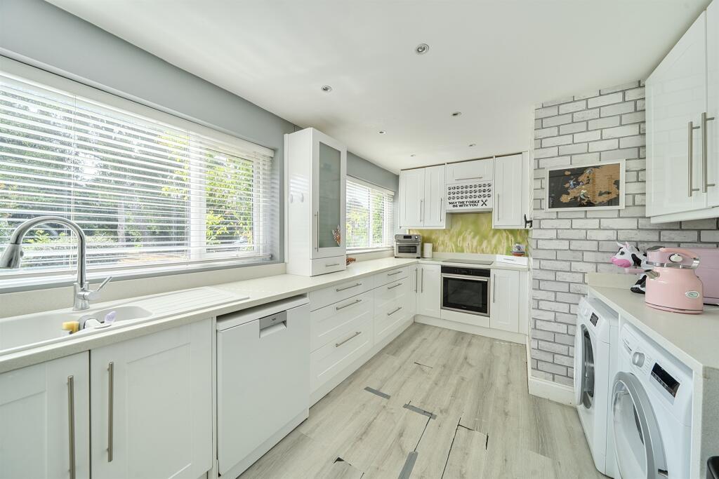 Meadowcroft, St. Albans photo 5
