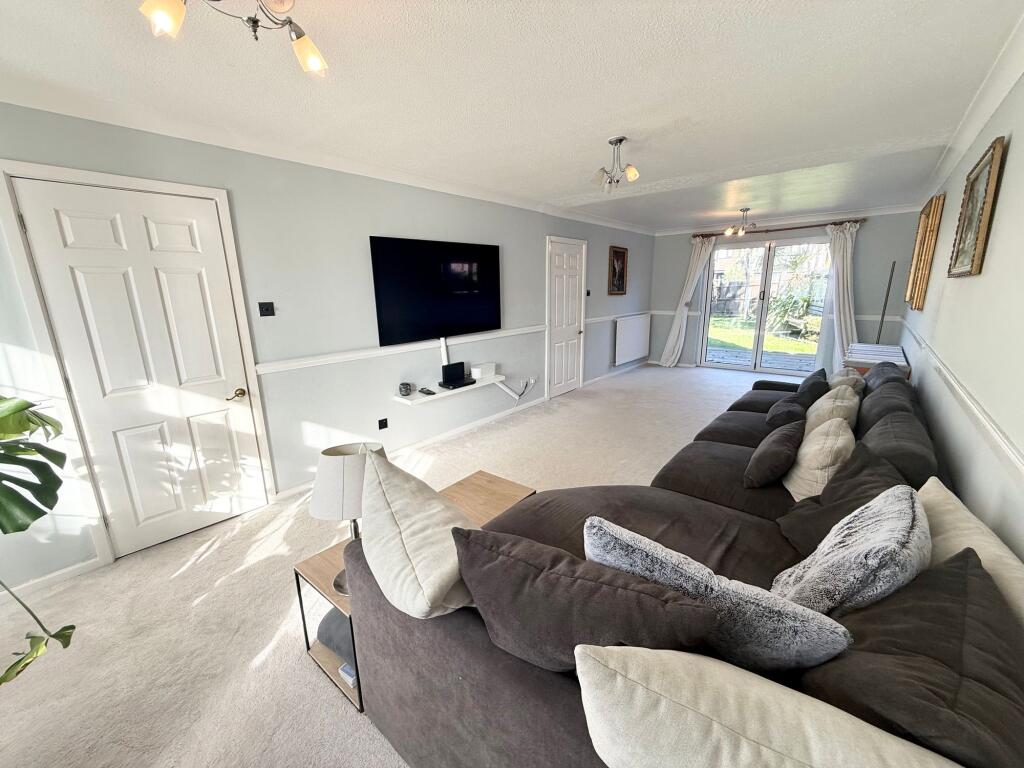 Elmgate Drive, Bournemouth, BH7 photo 3
