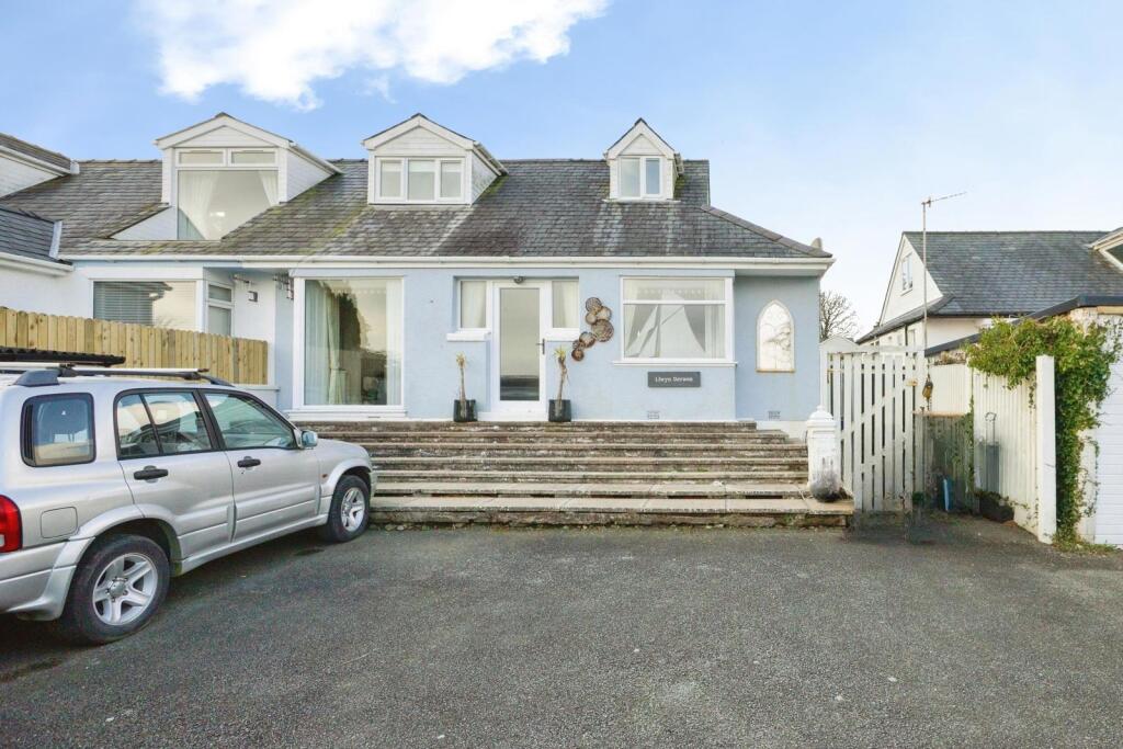 Main image of property: Pen Y Graig, Llanbedrog, Gwynedd, LL53