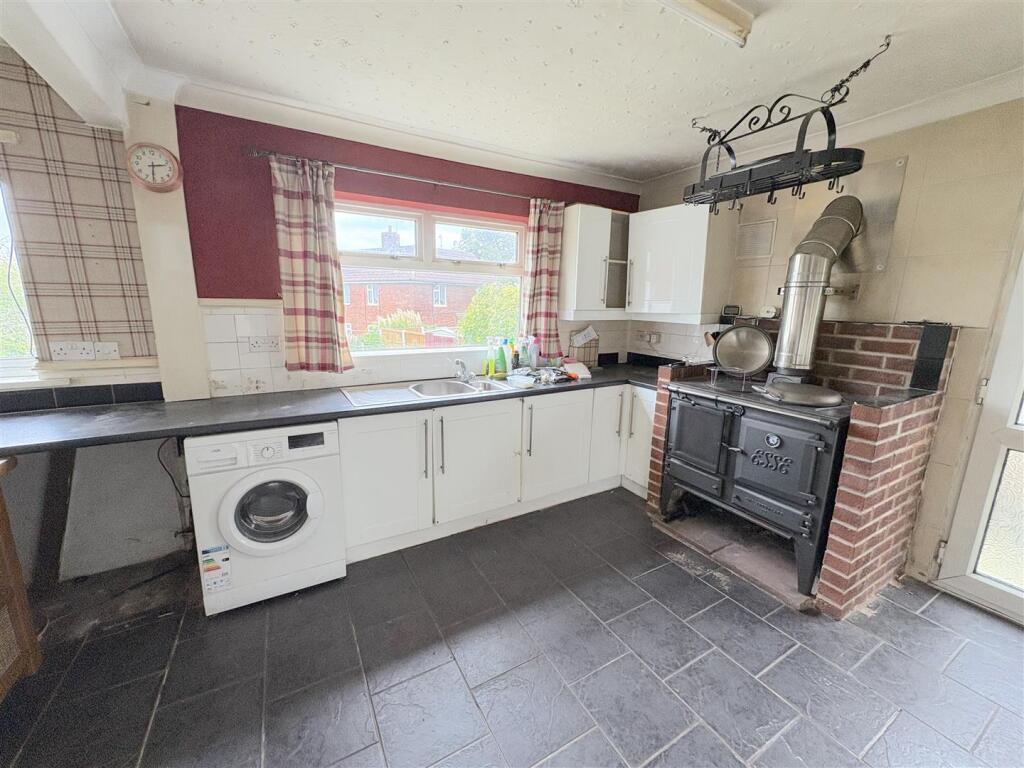 House in Mansfield, Warsop - View 5