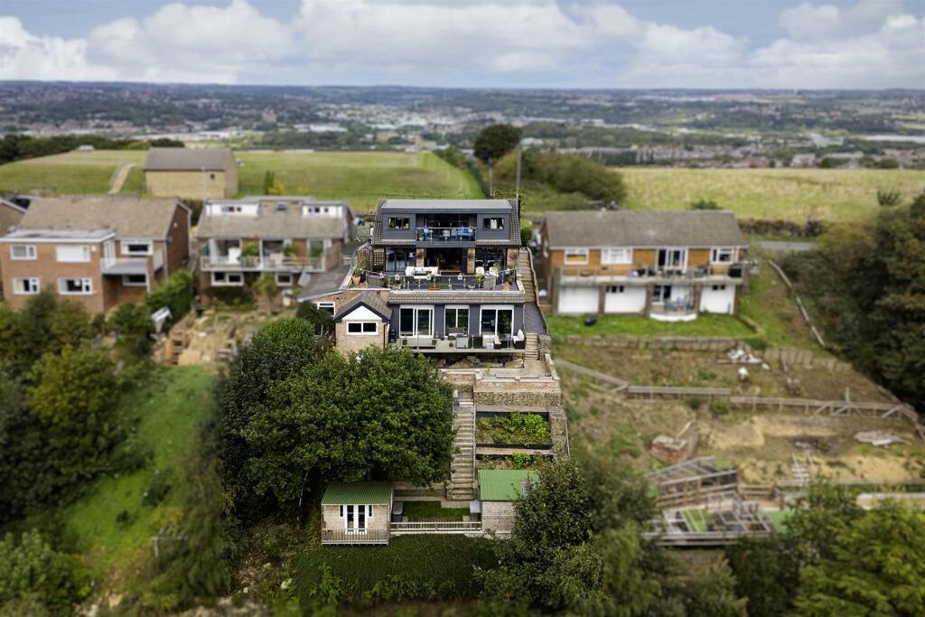 Main image of property: Foxroyd Lane, Thornhill