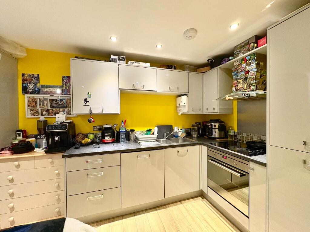 Apartment in Eastbourne, Little Chelsea, Upperton - View 3