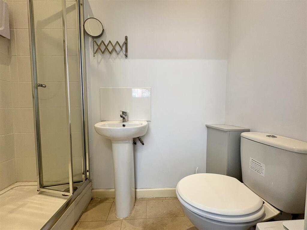 Apartment in Wolverhampton - View 4