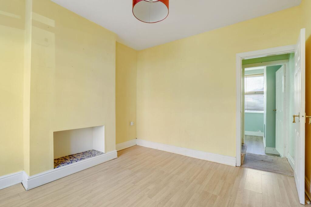 House in Nottingham - View 5