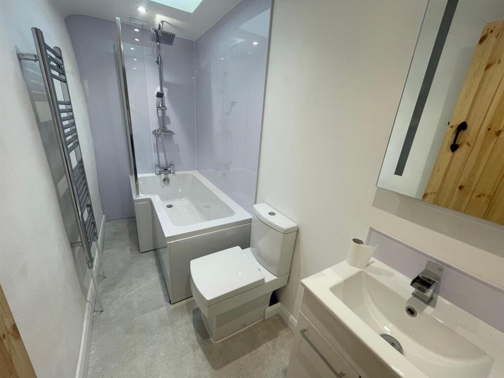House in Taunton - View 4
