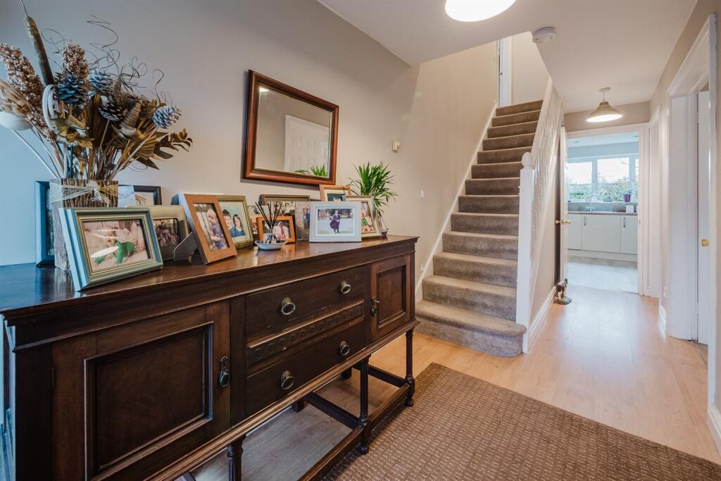 Partridge Way, Wincham photo 2