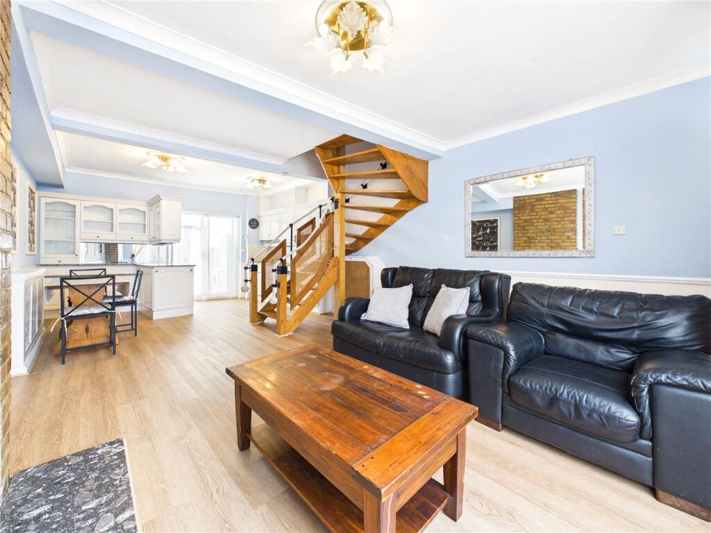 House in London - View 4