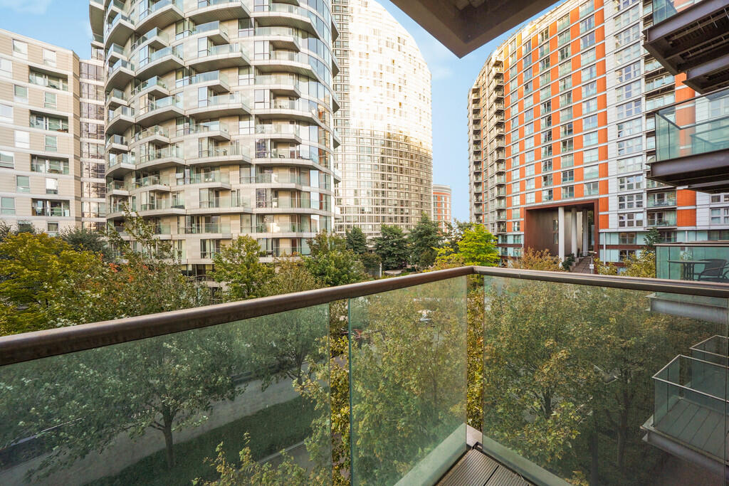 Main image of property: Michigan Building Biscayne Avenue London E14 9QT