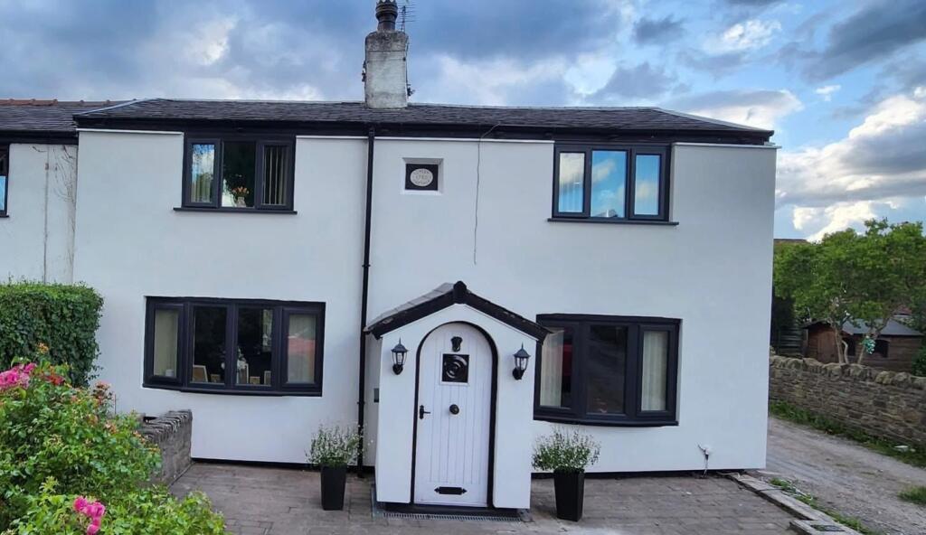 House in Stockport - View 2