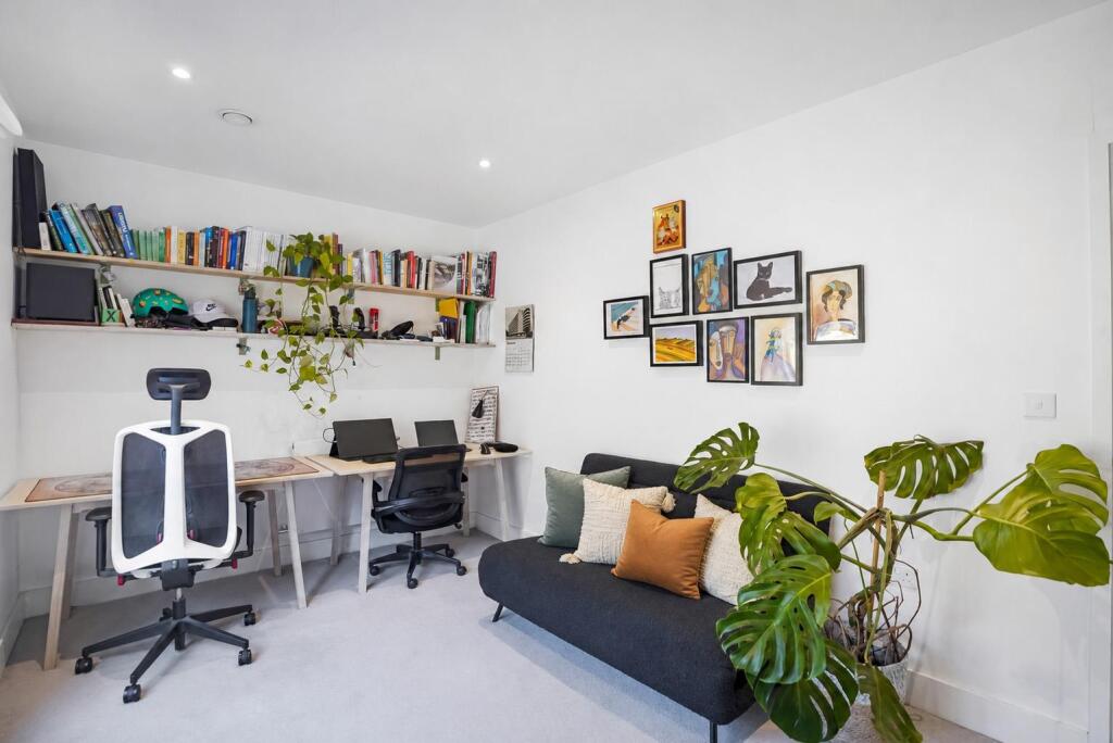 Apartment in London, Upper Norwood - More
