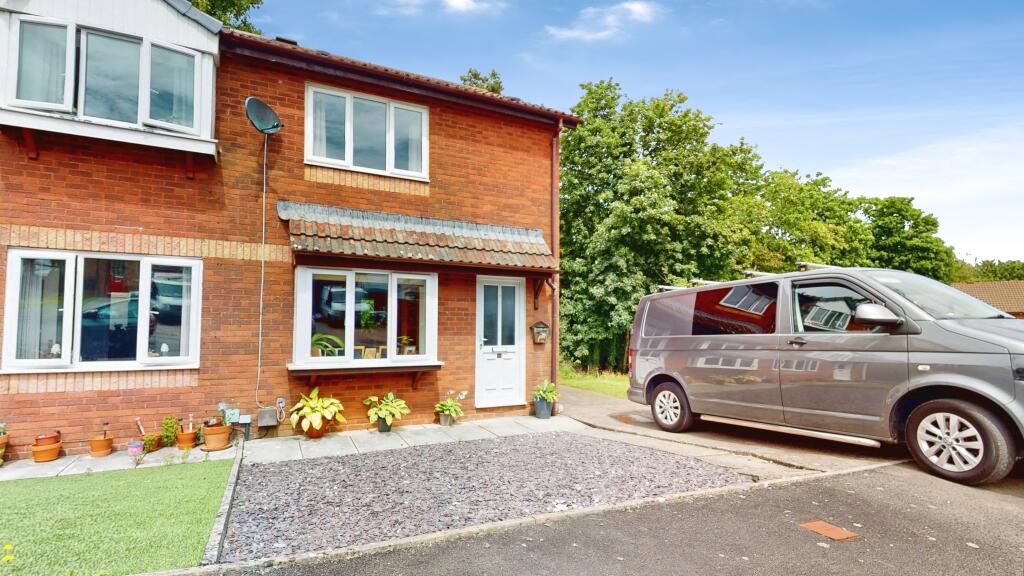 Main image of property: Cwrt Llechau, Llanharry, CF72