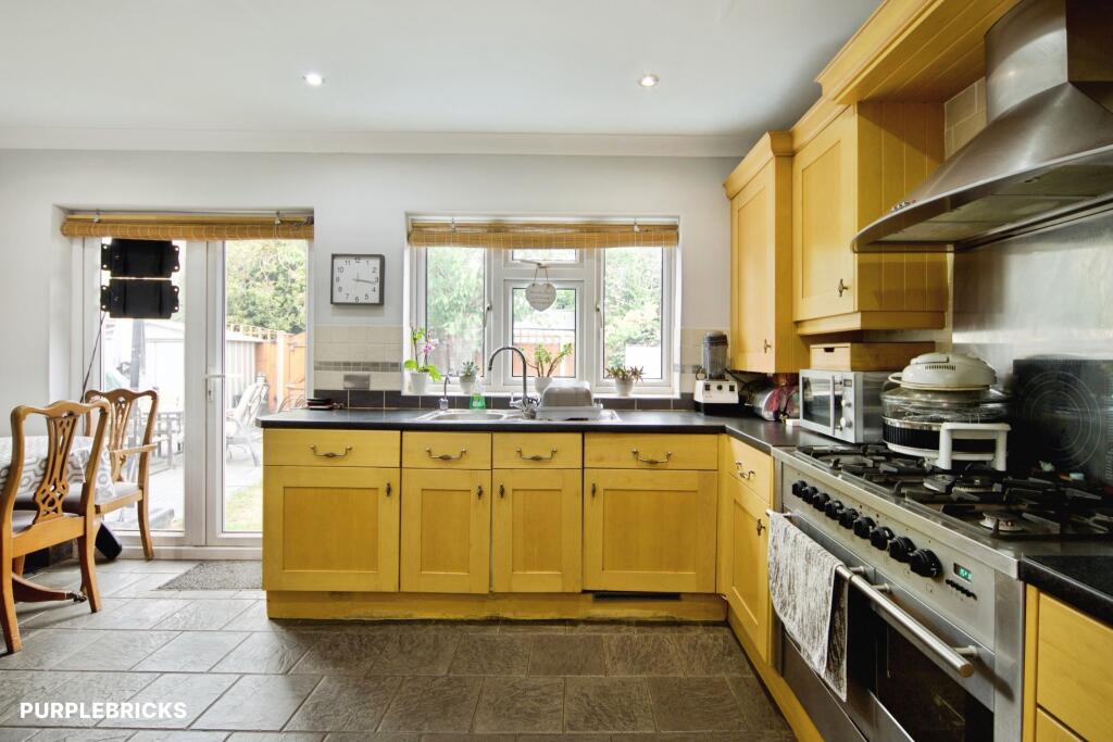 House in Enfield - View 5