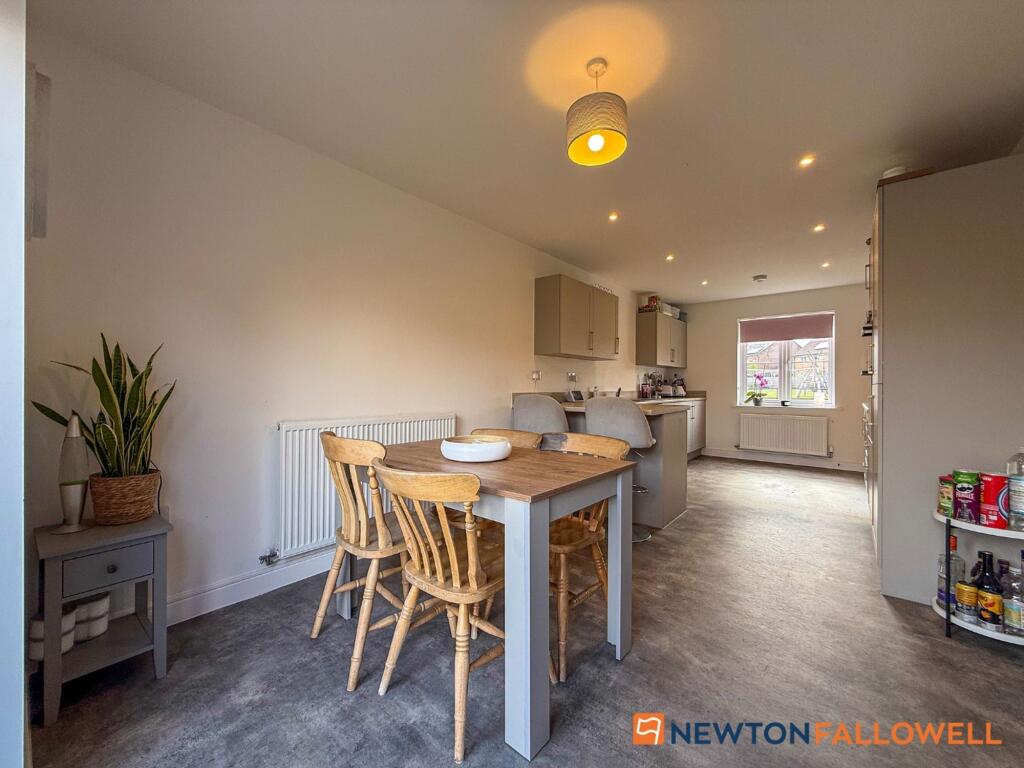 House in Newark and Sherwood, Fernwood - View 2