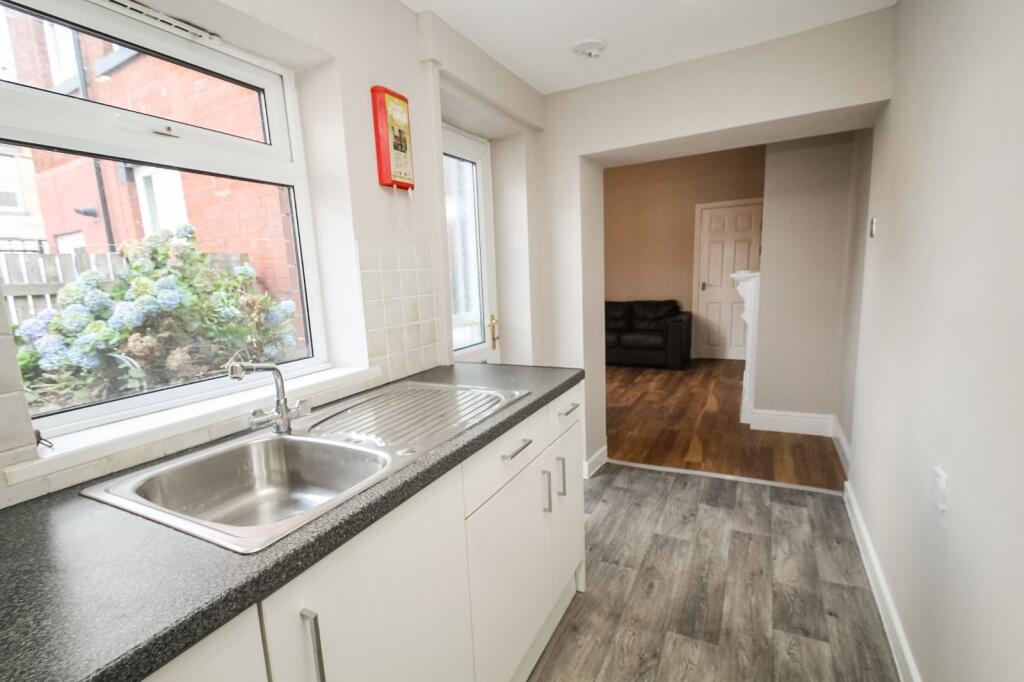 House in Leeds, Bagby Fields, Woodhouse - View 4