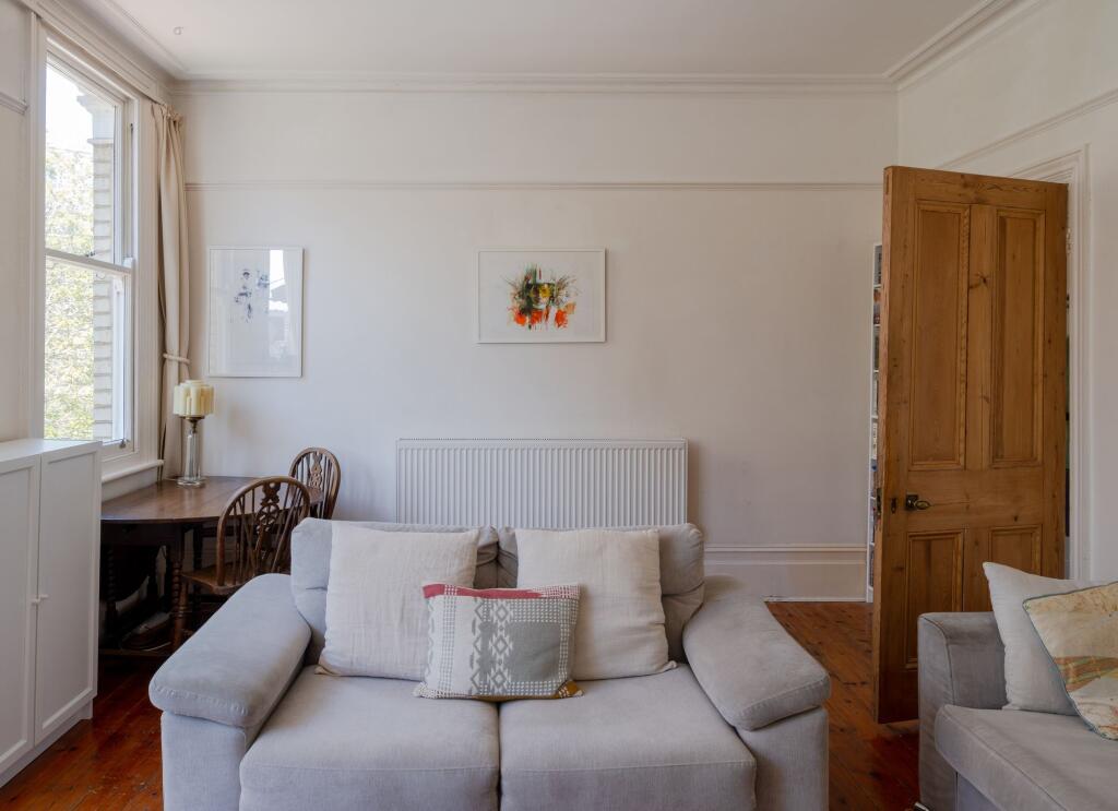 Apartment in London - More