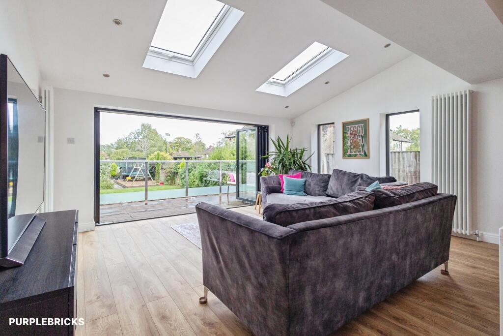 House in Rochdale, Greater Manchester - View 3