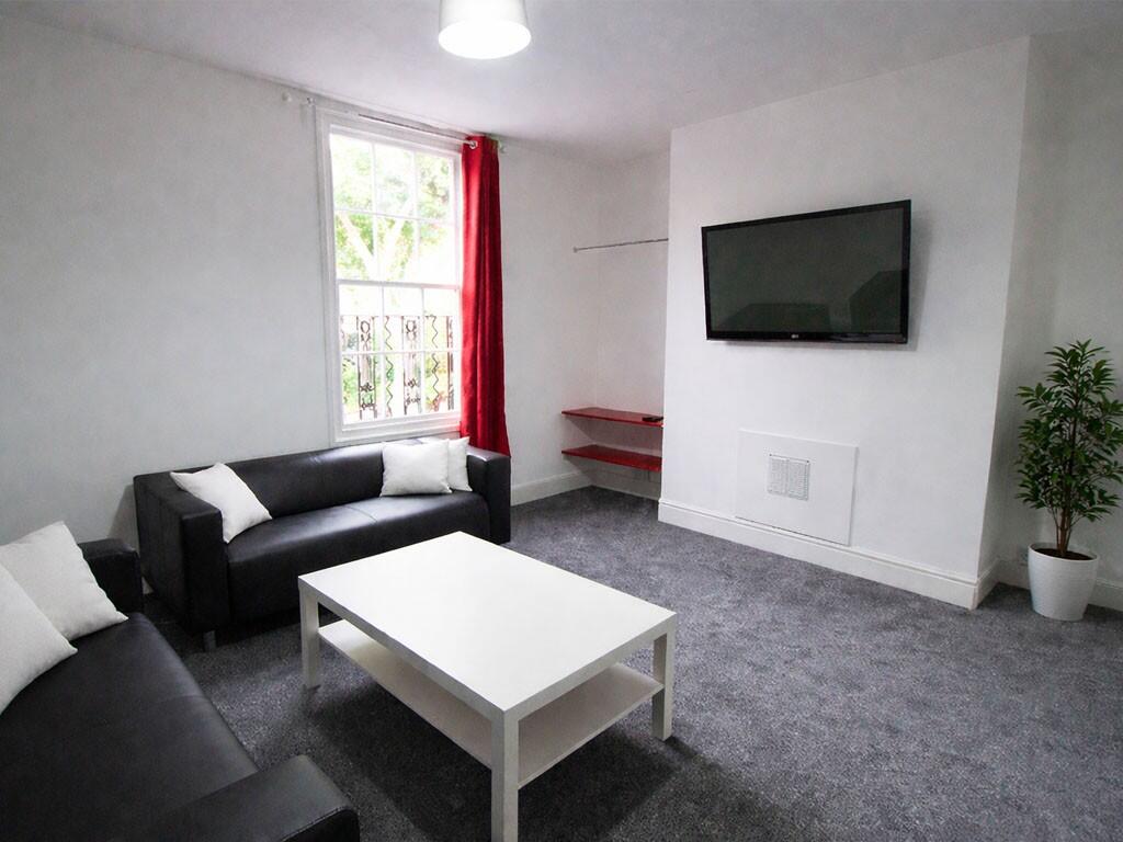 Main image of property: 119a Mansfield Road, Nottingham, NG1 3FQ