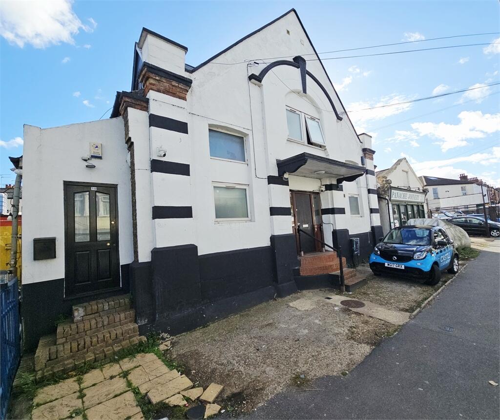 Main image of property: West Road, Westcliff on sea, Westcliff on sea,