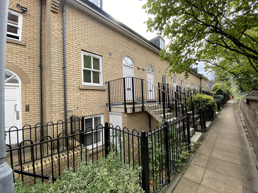 Main image of property: St. Pauls Walk, Cambridge