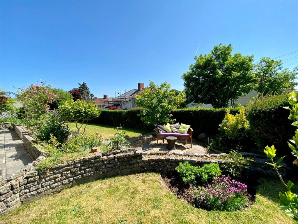 3-bed semi-detached on Dingle Close, Sea Mills, Bristol, BS9, £425,000